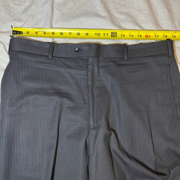 ProntoModa Italia - 100% Merino Wool Suit / 46R , 39x30.5 pant - Black Pinstripe - Picture 8 of 10